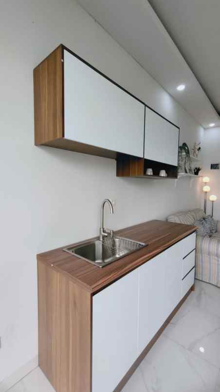 dijual rumah jalan raya lengkong wetan