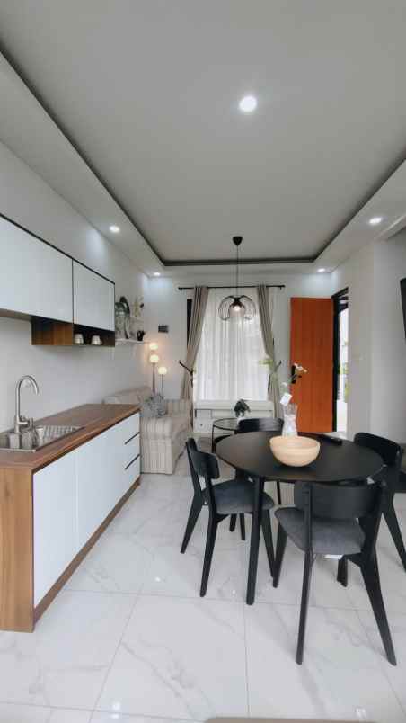 dijual rumah jalan raya lengkong wetan