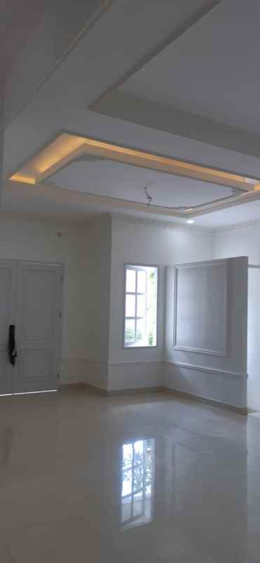 dijual rumah jalan sadar raya