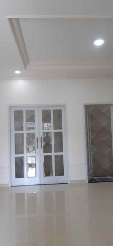 dijual rumah jalan sadar raya