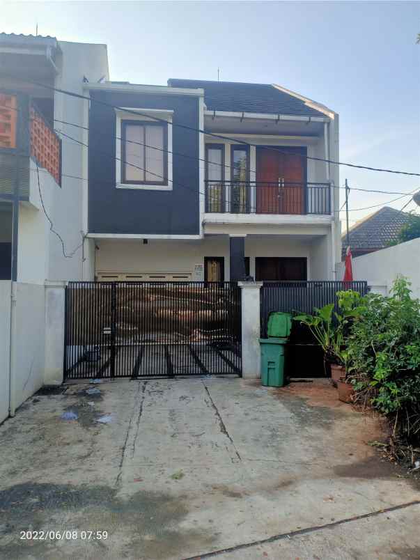 dijual rumah jatibening baru bekasi