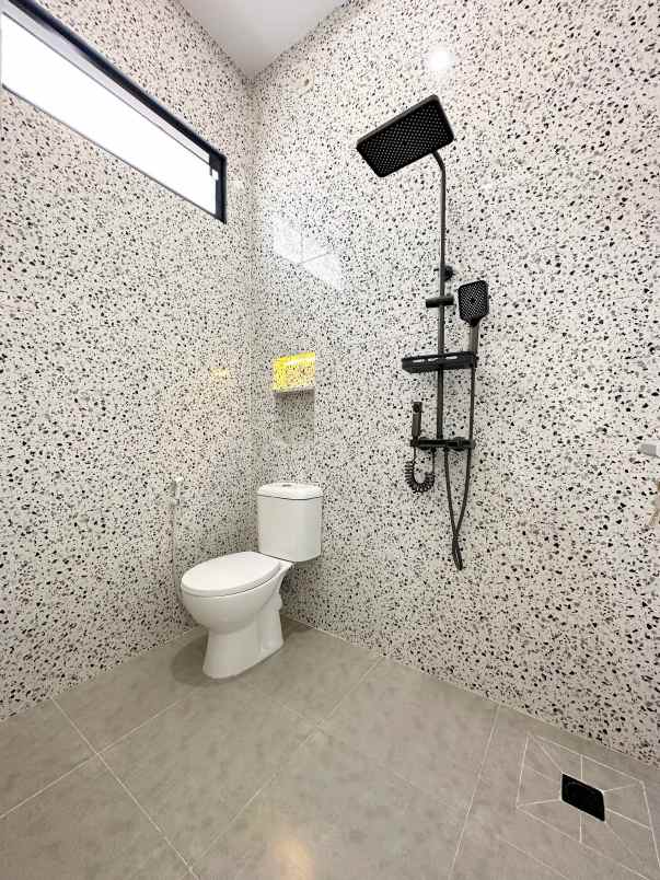 dijual rumah jatimakmur