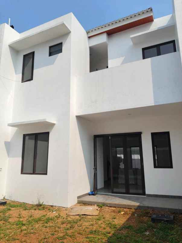 dijual rumah jl alternatif sentul