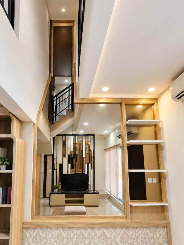 dijual rumah jl atang sanjaya