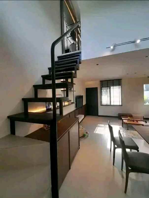 dijual rumah jl bojong gede kemang