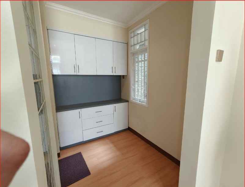 dijual rumah jl cilandak