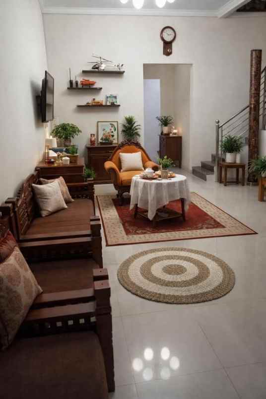 dijual rumah jl cisaranten kulon