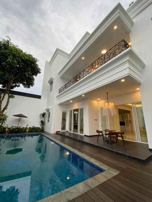 dijual rumah jl duta indah 3