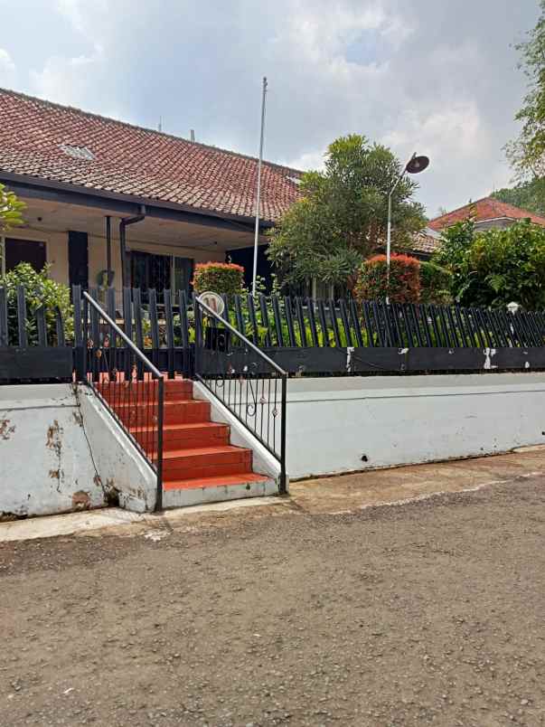 dijual rumah jl ir juanda dago bandung