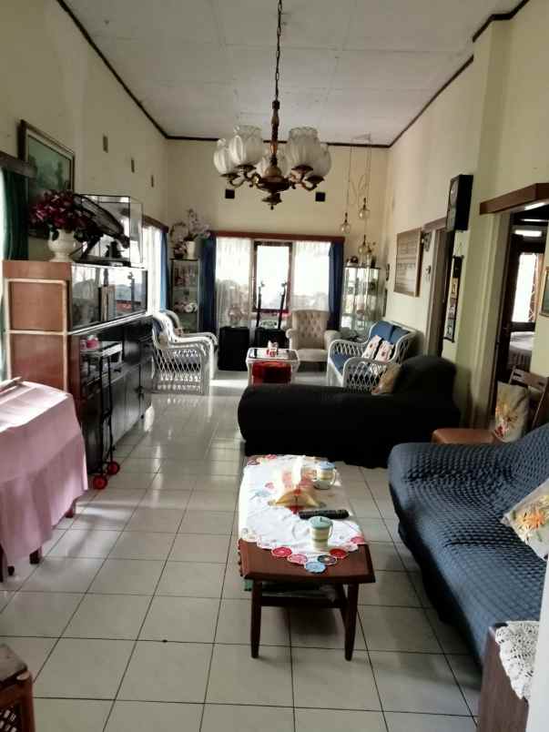 dijual rumah jl ir juanda dago bandung