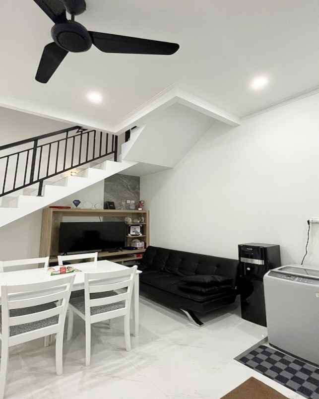 dijual rumah jl jati raya no 20 rt 4 rw