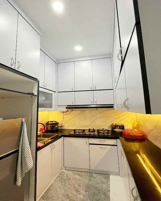 dijual rumah jl jati raya no 20 rt 4 rw