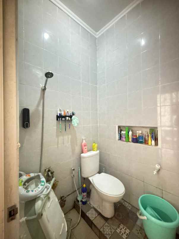 dijual rumah jl jejalenjaya desa