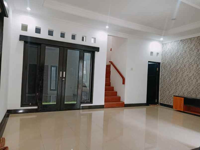 dijual rumah jl kalibata jakarta selatan