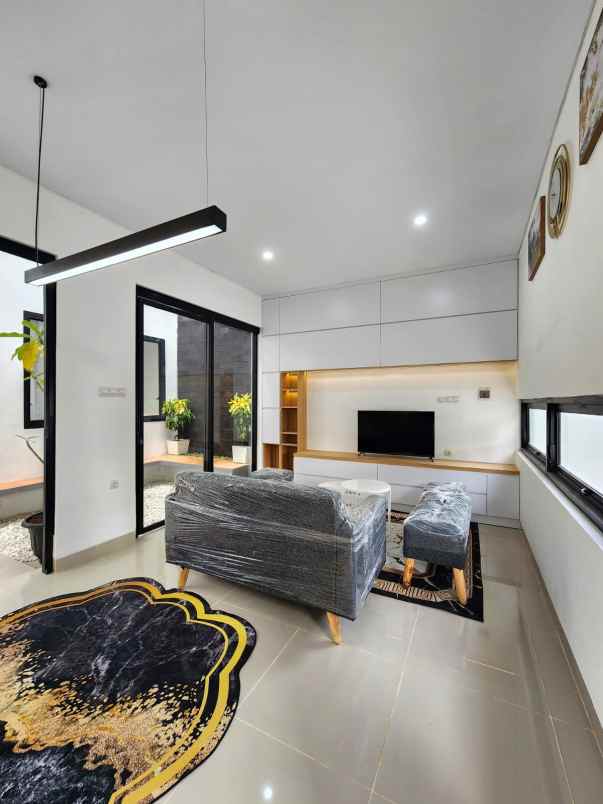 dijual rumah jl kaliurang km 13