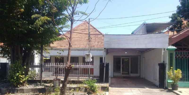 dijual rumah jl lombok gubeng