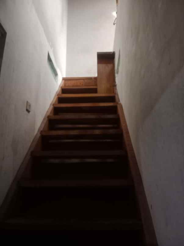 dijual rumah jl muararajen supratman