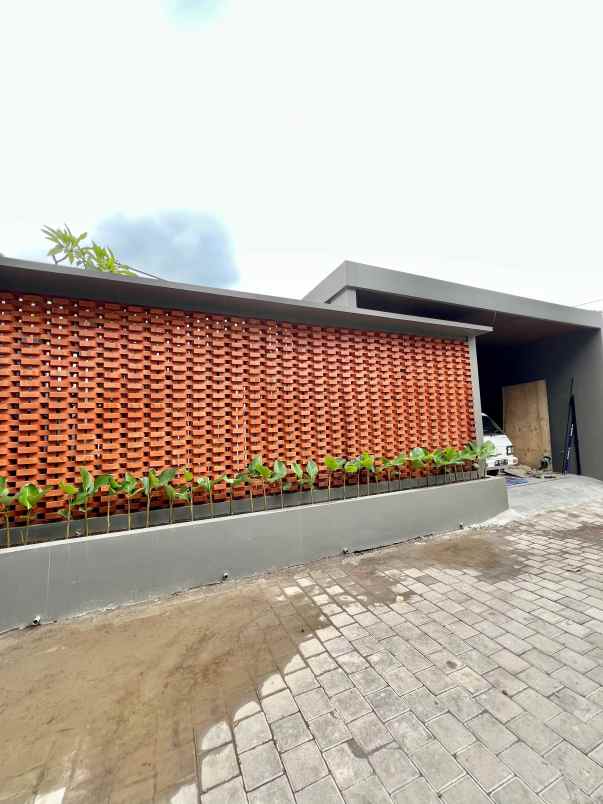 dijual rumah jl palagan tentara pelajar