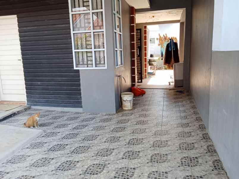 dijual rumah jl pertanian pinggir jalan harga 530 juta