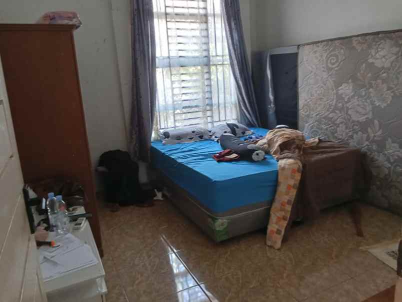 dijual rumah jl pertanian pinggir jalan harga 530 juta
