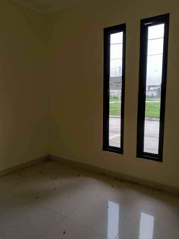 dijual rumah jl pilar sukatani no 2