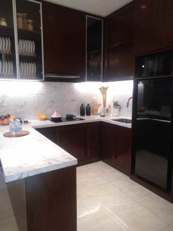 dijual rumah jl podomoro boulevard utara