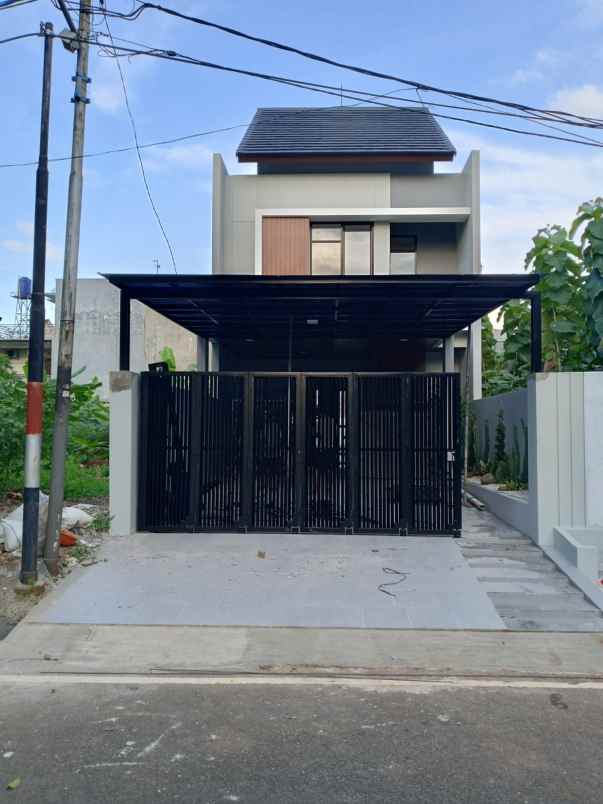 dijual rumah jl pondok kelapa duren