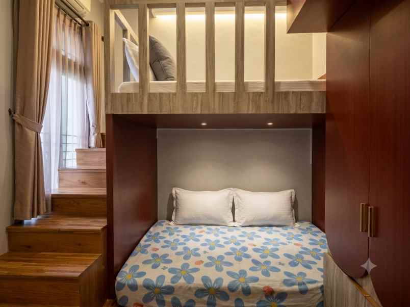 dijual rumah jl rawa bening