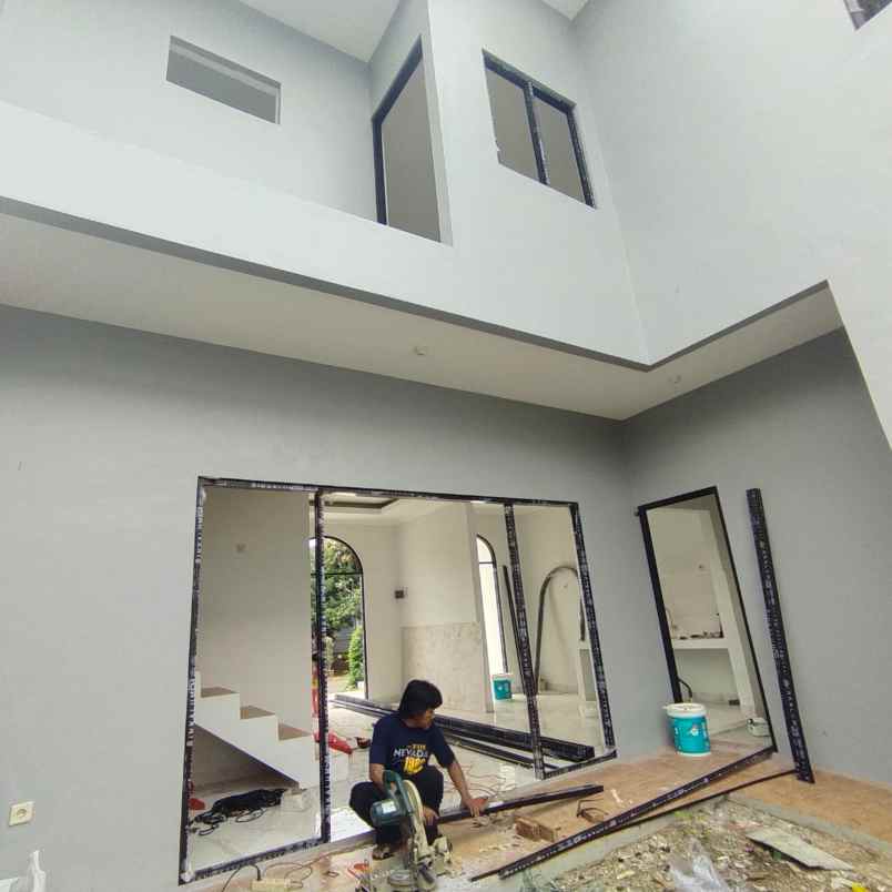 dijual rumah jl raya abiasa pamulang