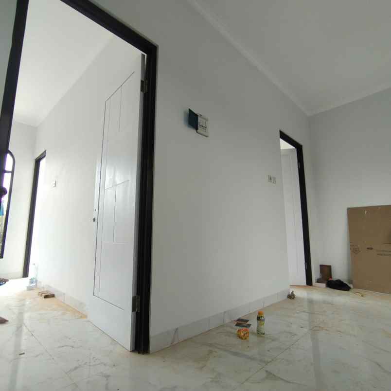 dijual rumah jl raya abiasa pamulang