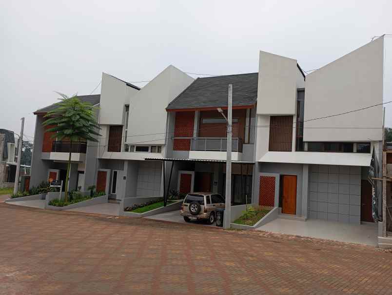 dijual rumah jl raya curug kosambi