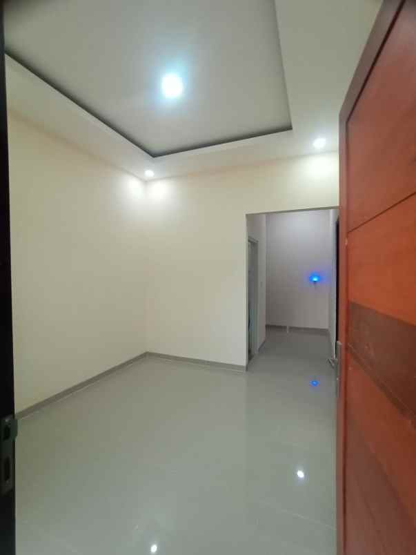 dijual rumah jl raya gunung sindur kab