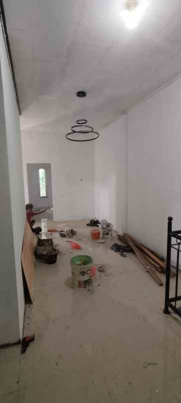 dijual rumah jl raya pd ungu permai