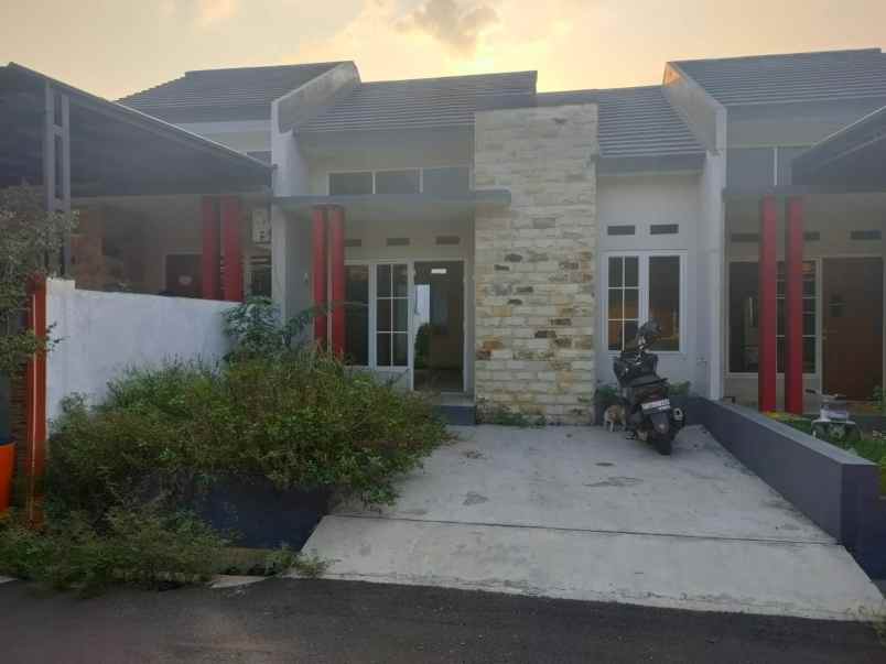 dijual rumah jl raya pondok rajeg