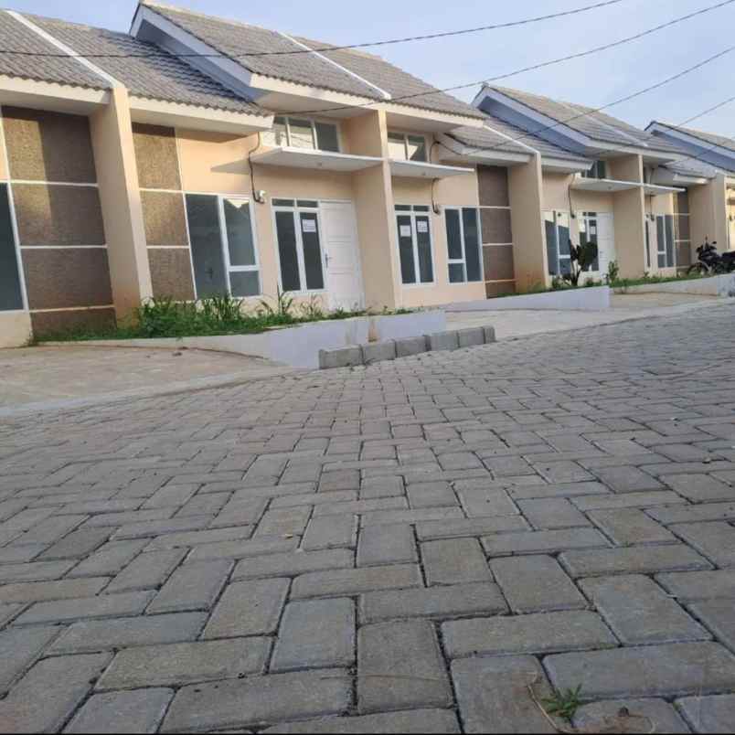 dijual rumah jl raya sasak panjang