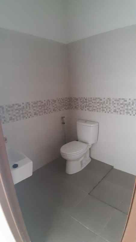 dijual rumah jl sukapura ii telkom