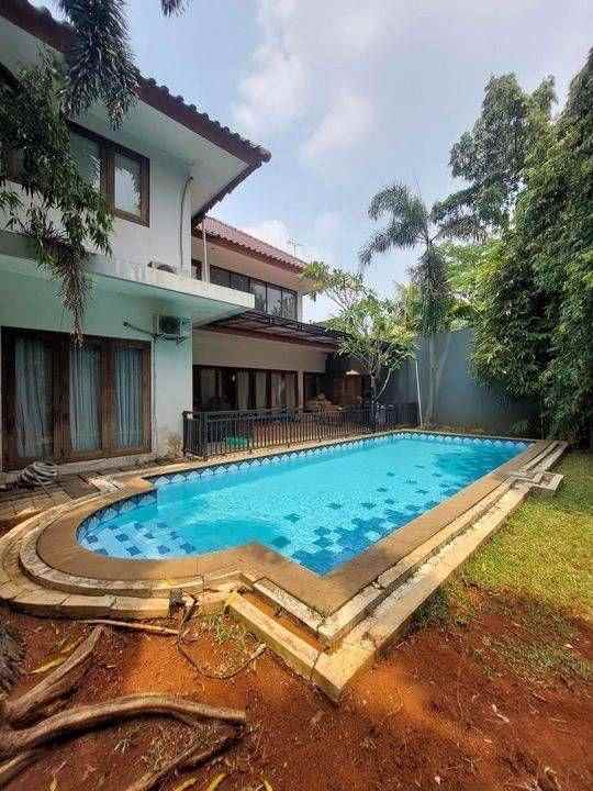 dijual rumah jln lebak bulus raya