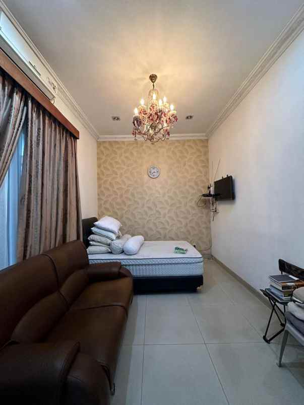 dijual rumah jln lebak bulus raya