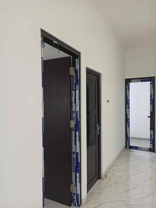 dijual rumah jln rs persahabatan