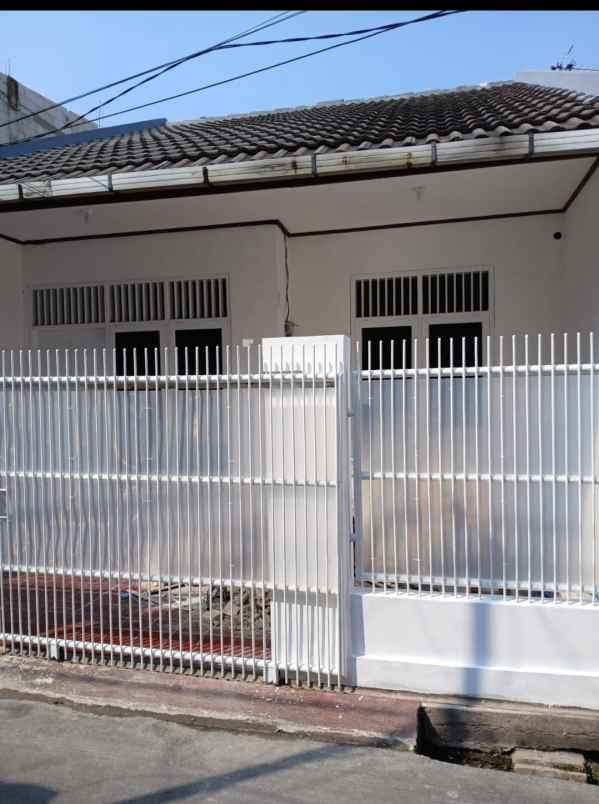 dijual rumah kavling dki
