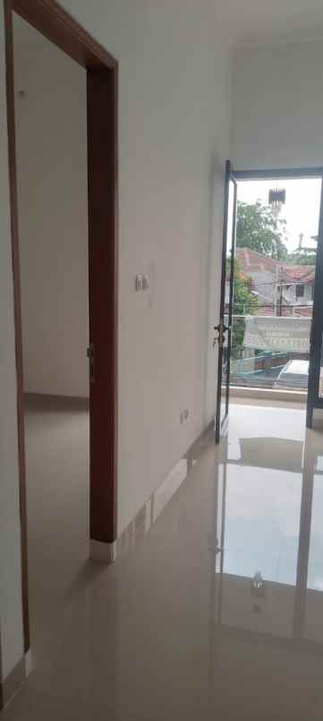 dijual rumah kavling pondok kelapa