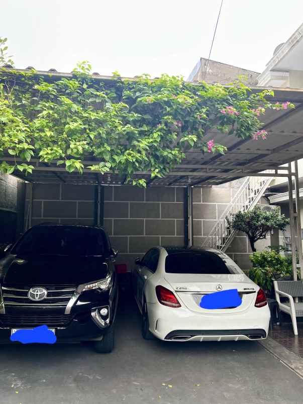 dijual rumah kebagusan