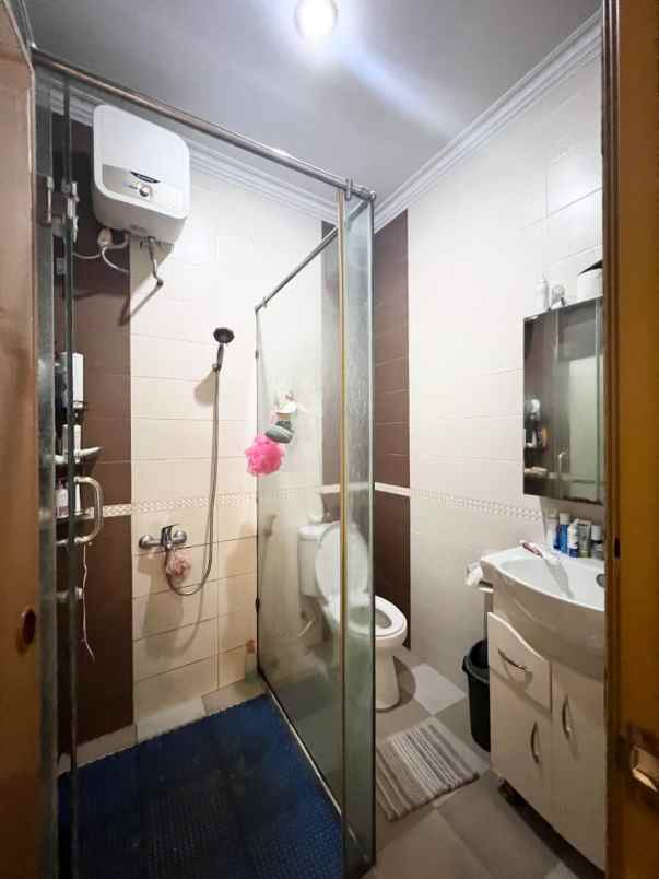 dijual rumah kebagusan