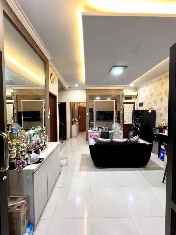 dijual rumah kebagusan