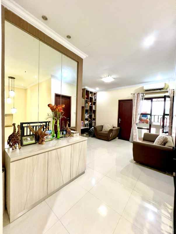 dijual rumah kebagusan