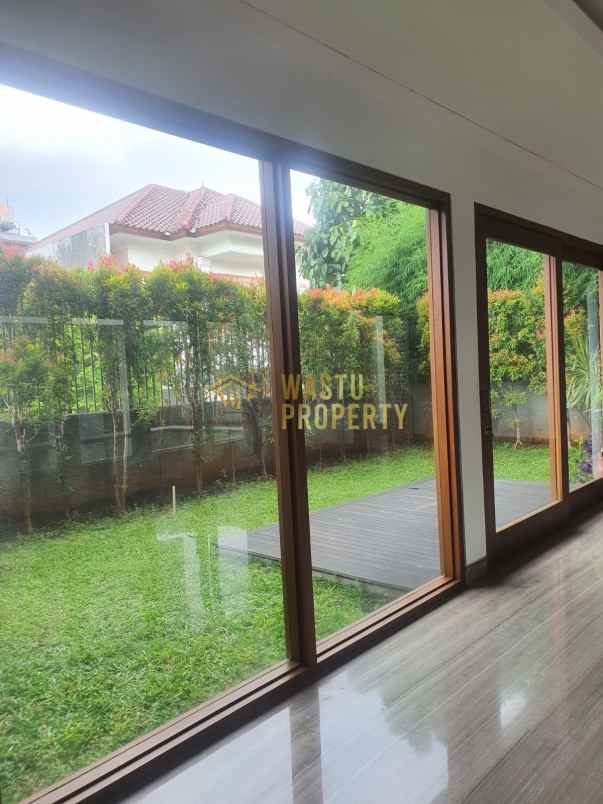 dijual rumah kebayoran lama