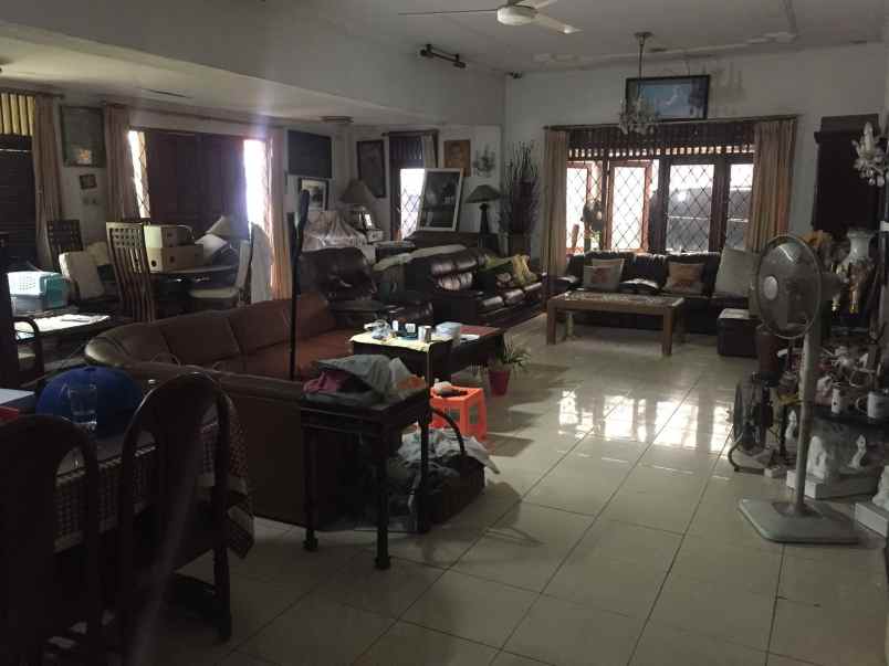 dijual rumah kemang