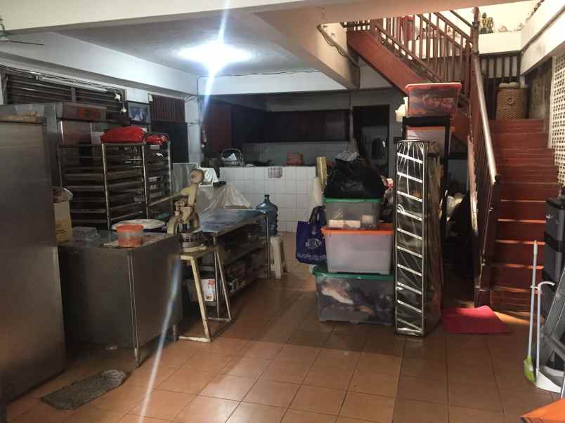 dijual rumah kemang