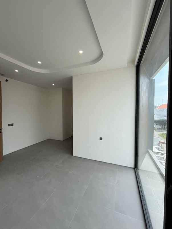 dijual rumah klampis semolo