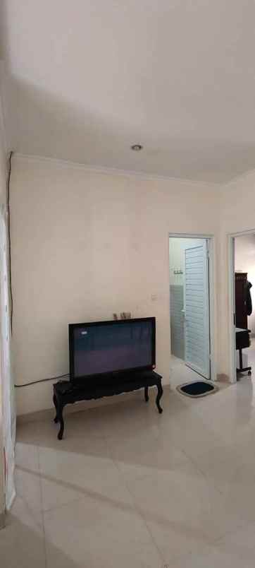 dijual rumah komp parakan mas antapani